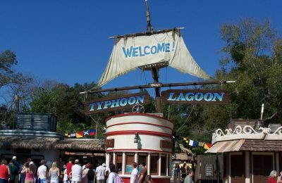 L'entr├®e de Typhoon Lagoon