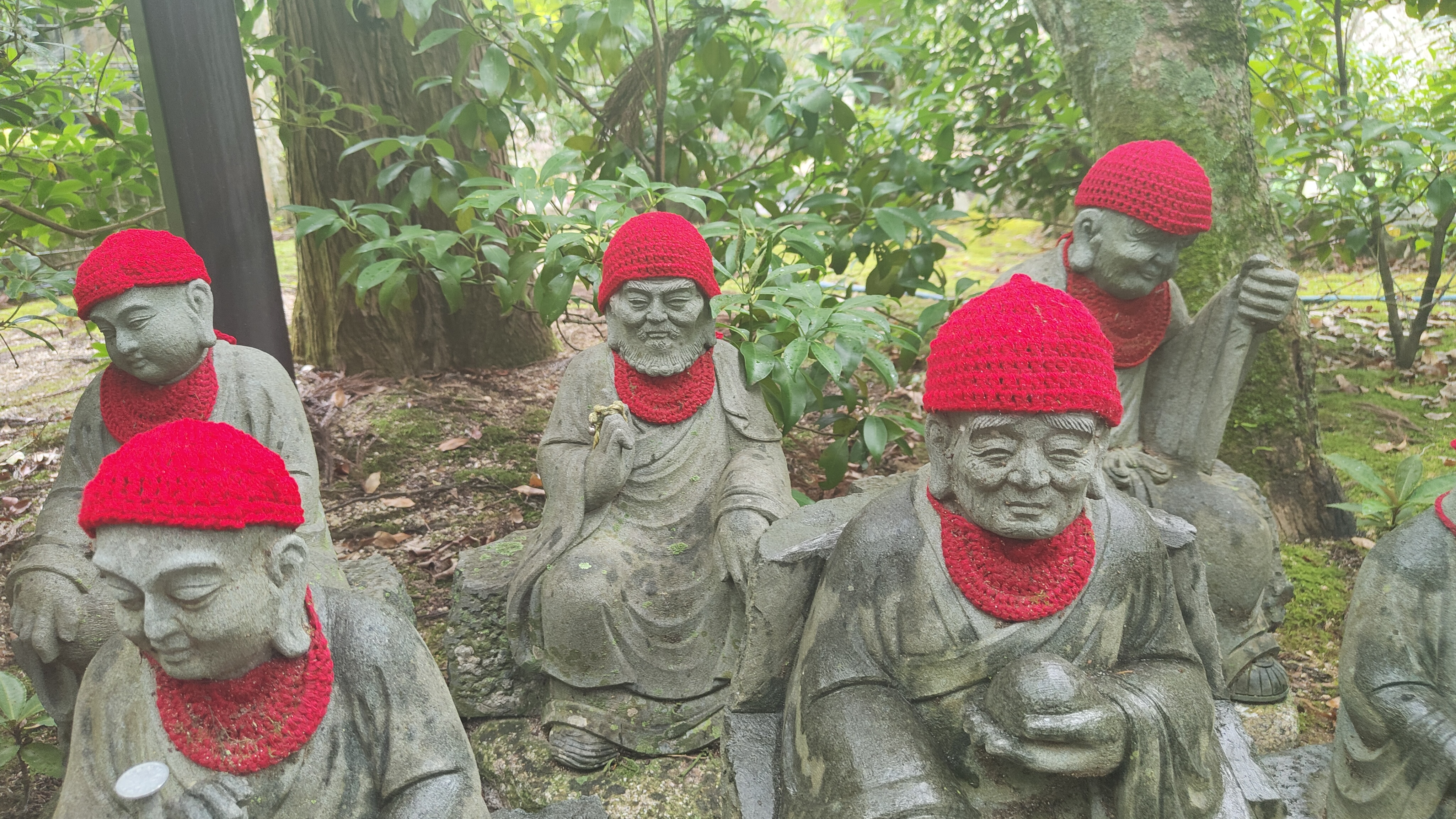 Statues de Bouddha au Daisho-in