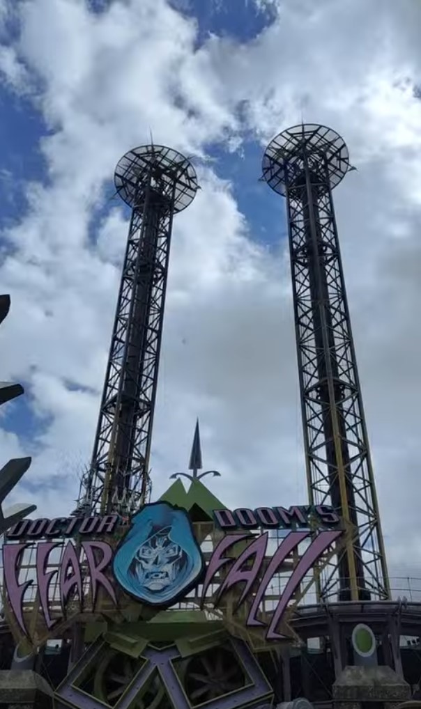 Doctor Doom's Fearfall à Islands of Adventure